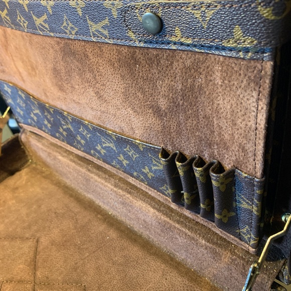 Vintage Louis Vutton Briefcase - Picture 3 of 9